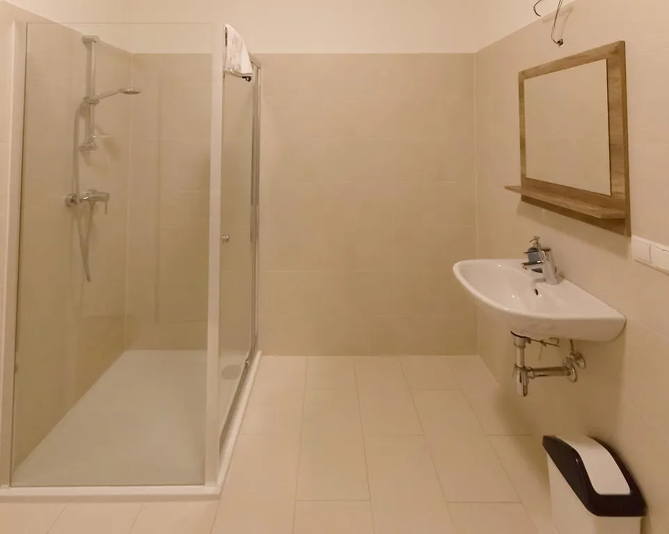 Debo Apartments Schoenbrunner Strasse - Contactless Check In Viena 0*,